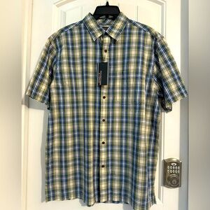 Great Roundtree & Yorke men's size M blue green plaid short sleeve button up